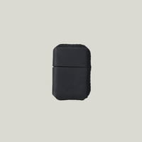 El Dikişi Deri Kaplı Benzinli Çakmak – Siyah – görsel 2