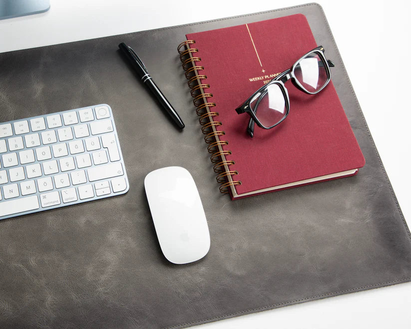 Pamir Deri Masa Matı