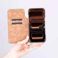 Sonat Deri Folio Kılıf — iPhone 17 Pro Max
