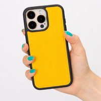Kartlıklı Deri Kılıf — iPhone 15 Pro Max